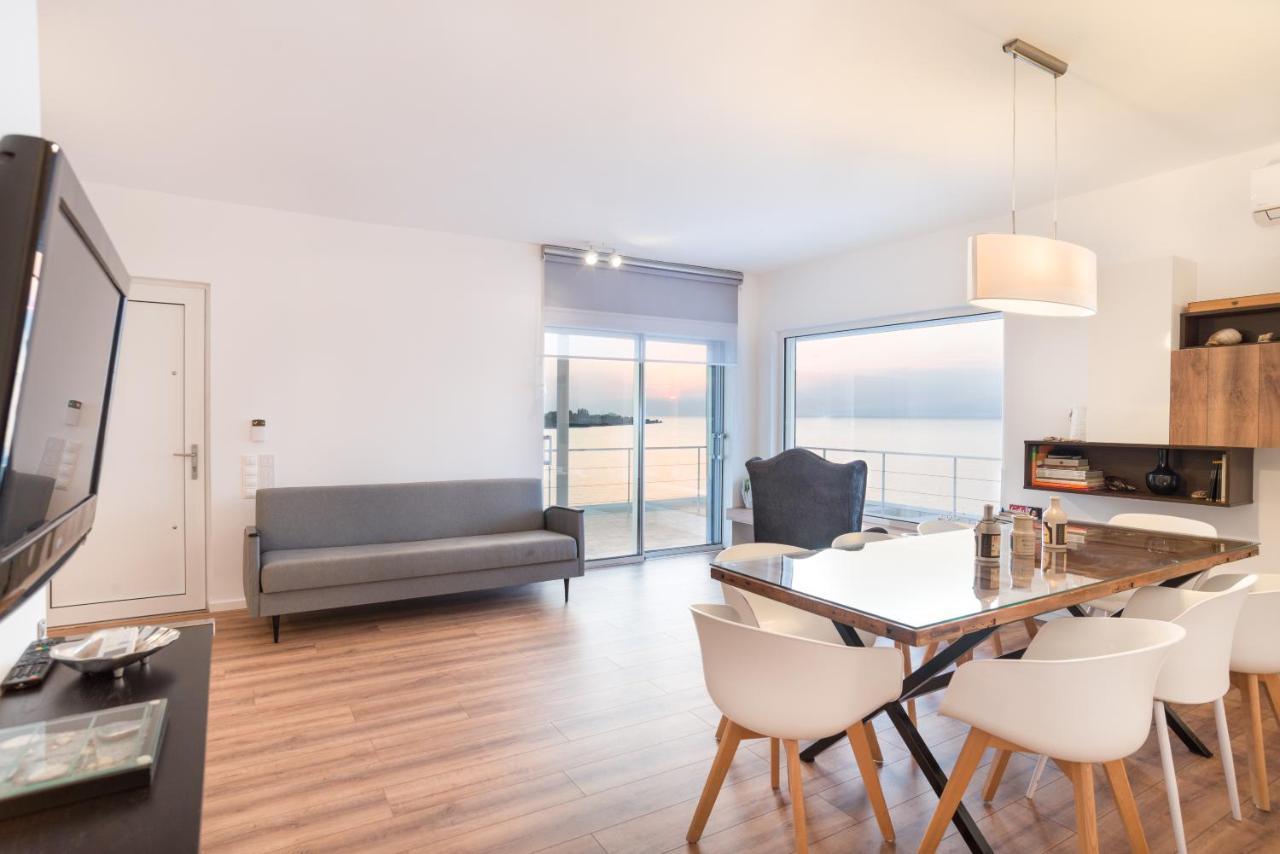 Epipleon Suites Agioi Apostoloi  Exteriör bild