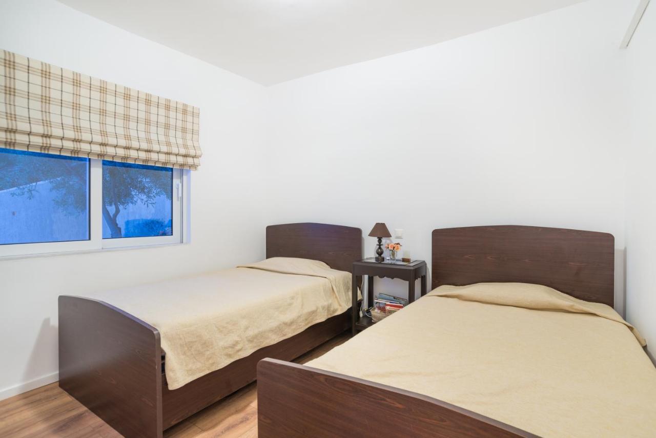 Epipleon Suites Agioi Apostoloi  Exteriör bild