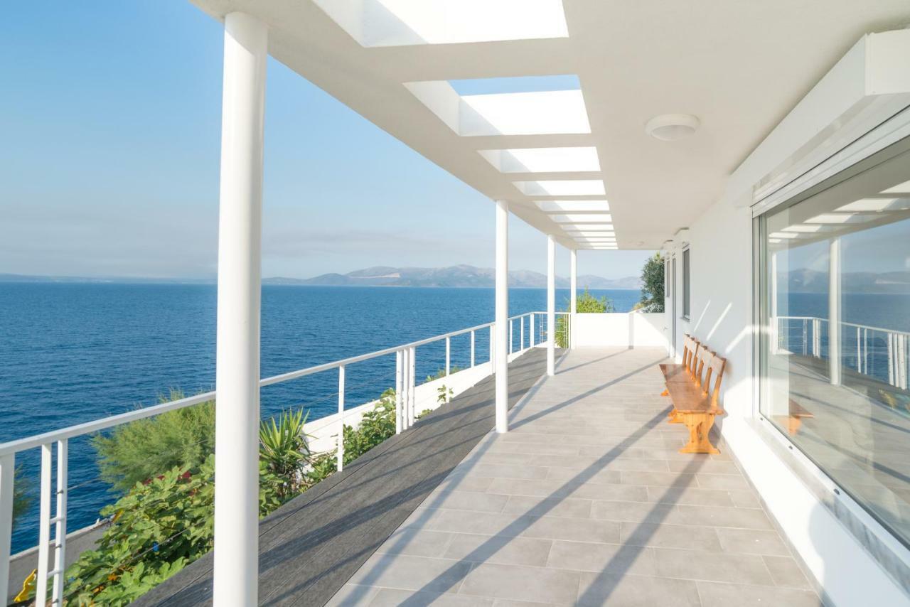 Epipleon Suites Agioi Apostoloi  Exteriör bild