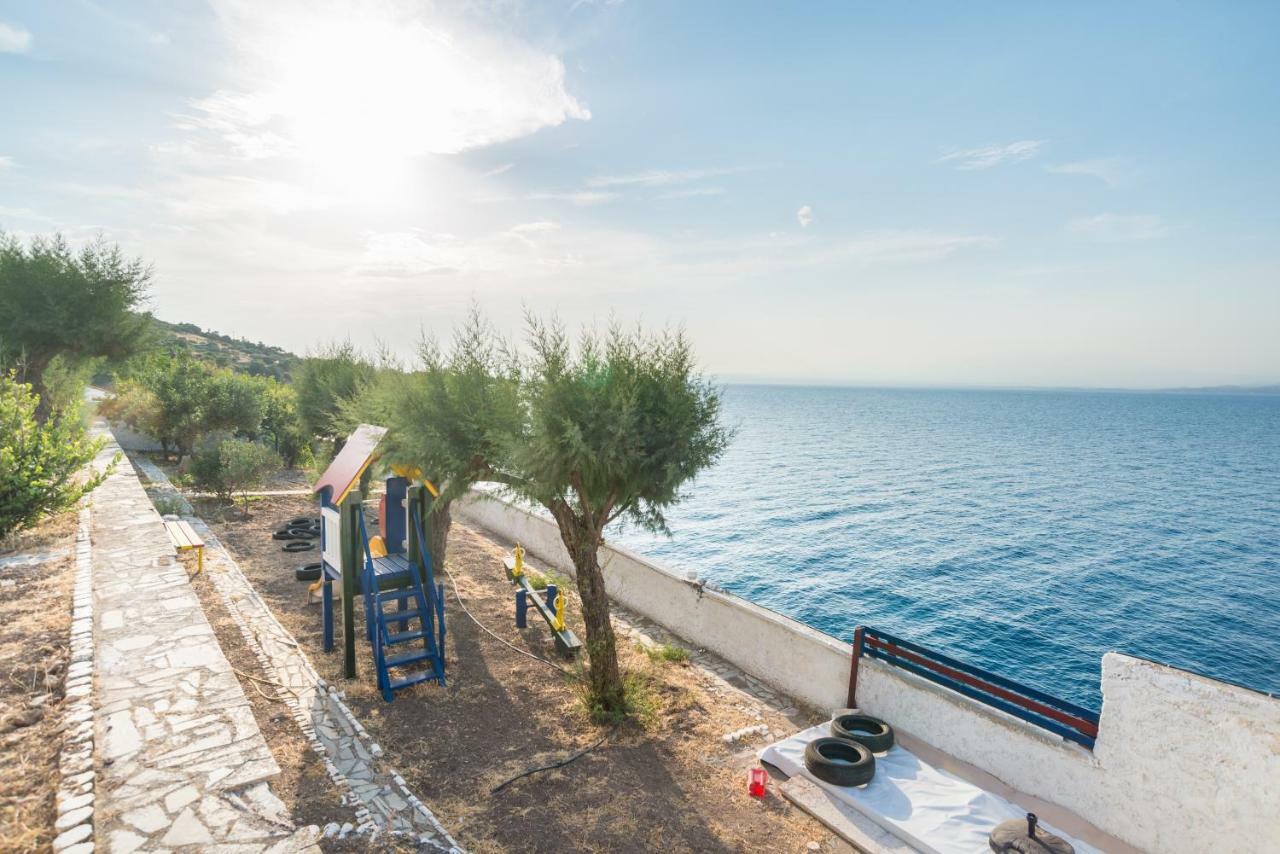 Epipleon Suites Agioi Apostoloi  Exteriör bild